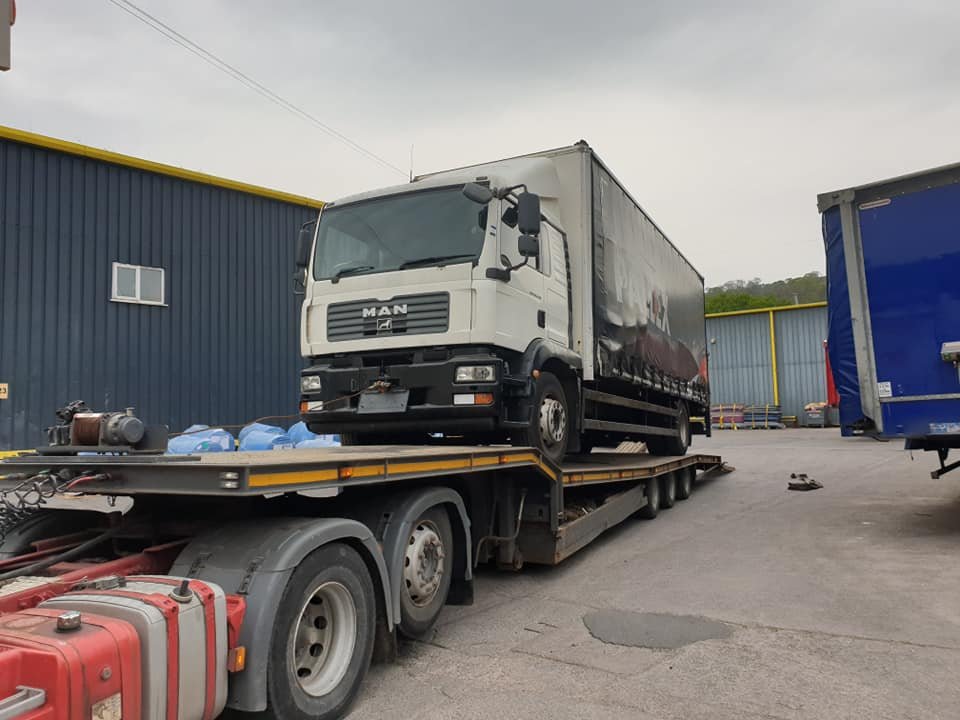 Lorry recovery in Caerphilly